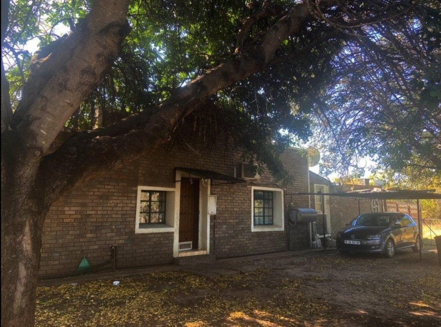 3 Bedroom Property for Sale in Kuruman Rural Northern Cape